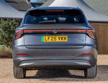 MGS5 EV [UK-spec] '2025–pr.
