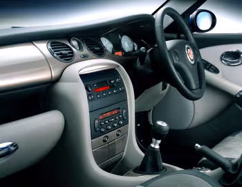 Painel frontal MG X10 Concept '2000