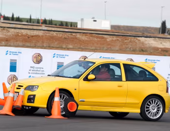MG ZR 3-door [UK-spec] '07.2004–04.2005