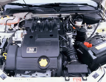 Sob o capô MG ZS 180 [EU-spec] '2001–04