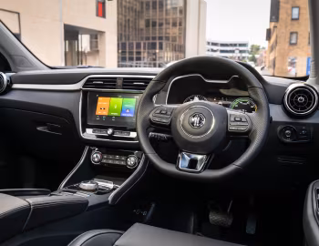Painel frontal MG ZS EV [UK-spec] (ZS11) '2019–21