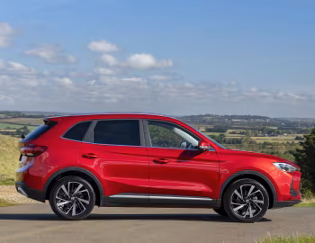 MG ZS Hybrid+ [UK-spec] '2024–pr.