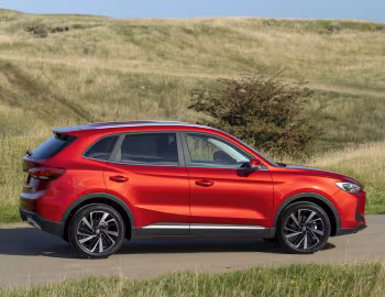 MG ZS Hybrid+ [UK-spec] '2024–pr.