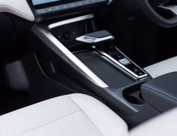Interior MG ZS Hybrid+ [Australia] '2024–pr.