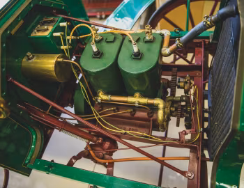 Sob o capô 1908 Mier Model A Runabout