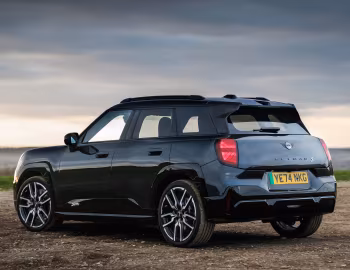 MINI Aceman SE John Cooper Works Package [UK-spec] (J05) '2024–н.ч.
