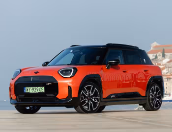 MINI Aceman SE John Cooper Works Package [Worldwide] (J05) '2024–pr.