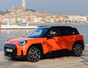 MINI Aceman SE John Cooper Works Package [Worldwide] (J05) '2024–pr.