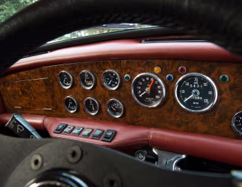 Камбінацыя прыбораў Wood & Pickett Magrave Mini Saloon '1970