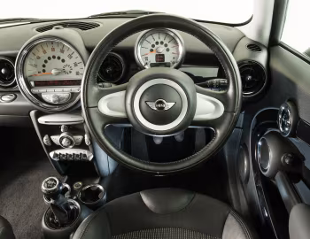 Передня панель Mini Cooper [UK-spec] (R56) '2006–10