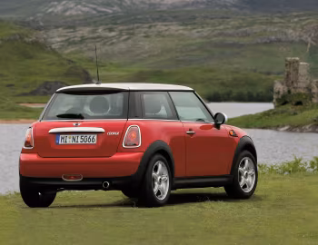 Mini Cooper [Worldwide] (R56) '09.2006–10