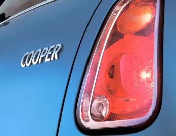 MINI Cooper [UK-spec] (R50) '2004–06