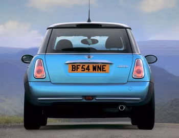 MINI Cooper [UK-spec] (R50) '2004–06