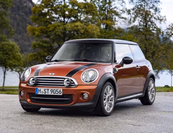 Mini Cooper [Worldwide] (R56) '2010–14