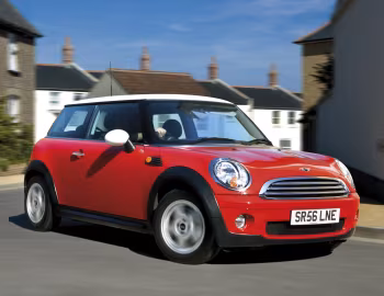 Mini Cooper [UK-spec] (R56) '2006–10