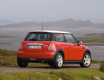 Mini Cooper [Worldwide] (R56) '09.2006–10
