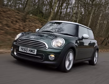 Mini Cooper [UK-spec] (R56) '2010–14