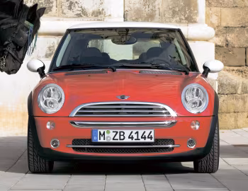 MINI Cooper [Worldwide] (R50) '2004–06