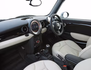 Інтэр'ер Mini Cooper [UK-spec] (R56) '2010–14