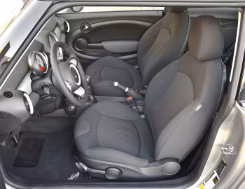 Інтэр'ер 2007–10 Mini Cooper [North America] (R56) '2006–10