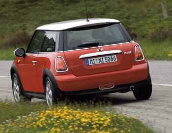 Mini Cooper [Worldwide] (R56) '09.2006–10