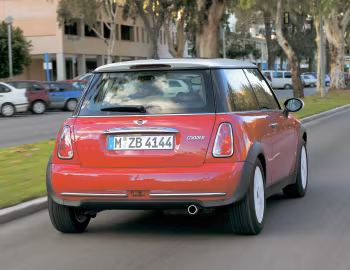 MINI Cooper [Worldwide] (R50) '2004–06