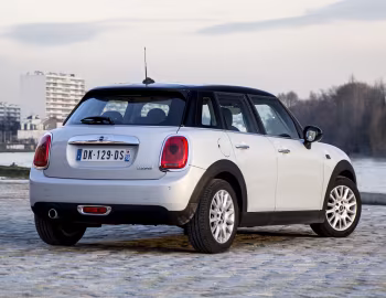 Mini Cooper 5-door [Worldwide] (F56) '2014–18