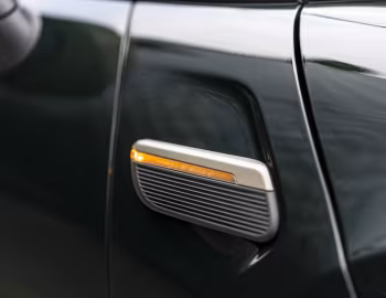 MINI Cooper 5-door "Resolute Edition" [Worldwide] (F56) '2022–pr.