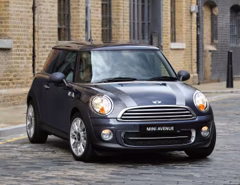 Mini Cooper Avenue Package [UK-spec] (R56) '2011