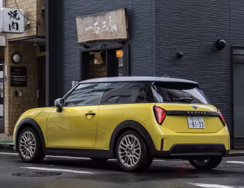 MINI Cooper C [Japan] (F66) '2024–pr.