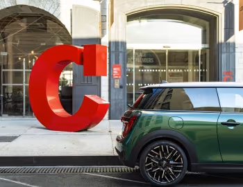 MINI Cooper C Favoured Trim [Worldwide] (F66) '2024–н.в.