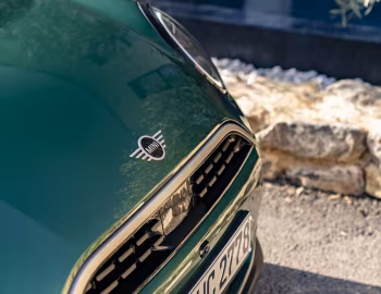 MINI Cooper C Favoured Trim [Worldwide] (F66) '2024–н.в.