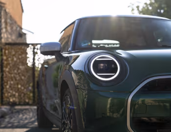 MINI Cooper C Favoured Trim [Worldwide] (F66) '2024–н.в.
