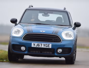 MINI Cooper Countryman [UK-spec] (F60) '2017–20