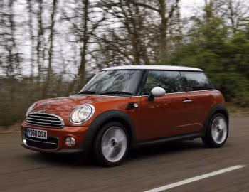 Mini Cooper D [UK-spec] (R56) '2010–14