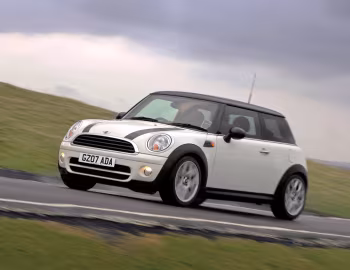 Mini Cooper D [UK-spec] (R56) '2007–10