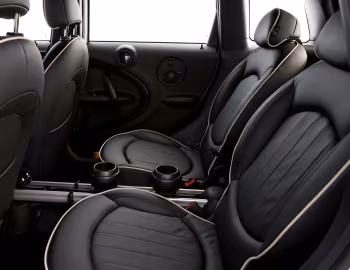 Інтэр'ер MINI Cooper D Countryman [UK-spec] (R60) '2010–14