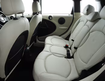 Інтэр'ер MINI Cooper D Countryman [UK-spec] (R60) '2010–14