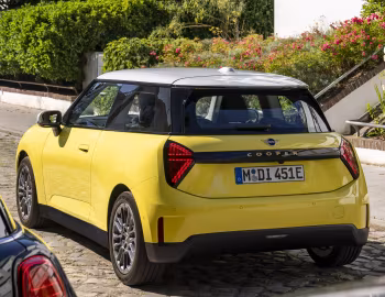 MINI Cooper E [Worldwide] (J01) '2024–н.в.