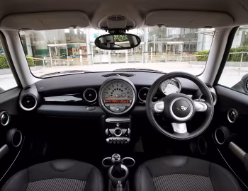Інтэр'ер Mini Cooper "Graphite" [UK-spec] (R56) '2009