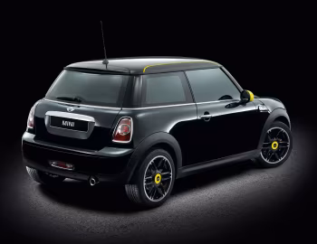 Mini Cooper "Ray Line" [Italy] (R56) '2012