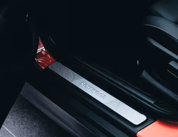 Інтэр'ер MINI Cooper "Rosewood Edition" [Singapore] (F56) '2020