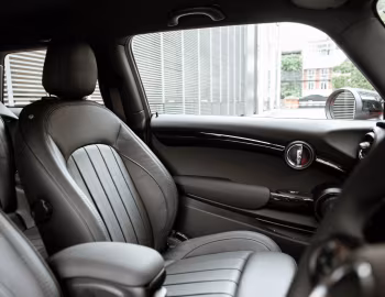 Інтэр'ер MINI Cooper "Rosewood Edition" [Singapore] (F56) '2020