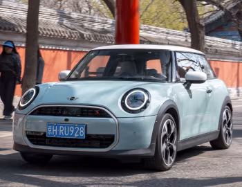 MINI Cooper S [China] (F66) '2024–pr.