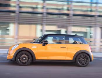 Mini Cooper S [UK-spec] (F56) '2014–18