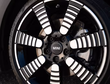 MINI Cooper S [UK-spec] (F56) '2021–pr.