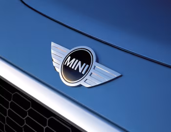 Лагатып Mini Cooper S [UK-spec] (R56) '2006–10