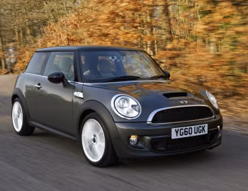 Mini Cooper S [UK-spec] (R56) '2010–14