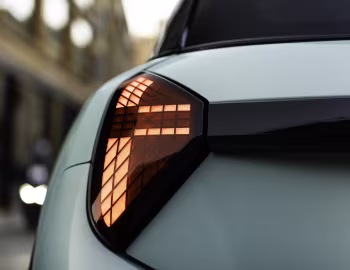 MINI Cooper S [UK-spec] (F66) '2024–pr.