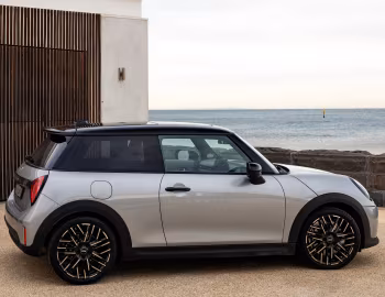 MINI Cooper S [Australia] (F66) '2024–pr.
